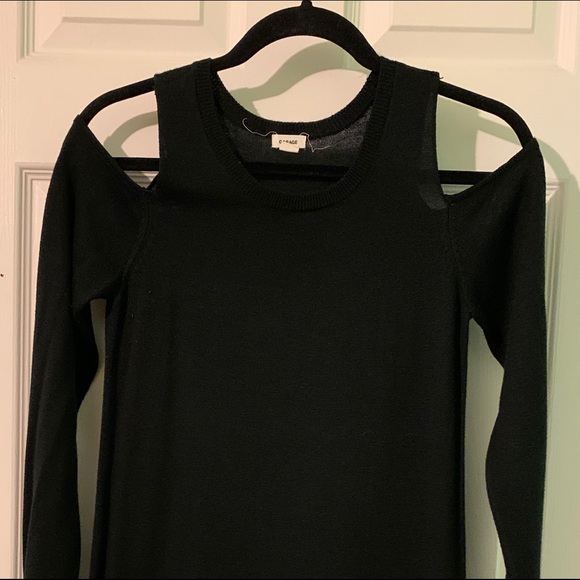 Black Dress with shoulder slit detail - Picture 1 of 3